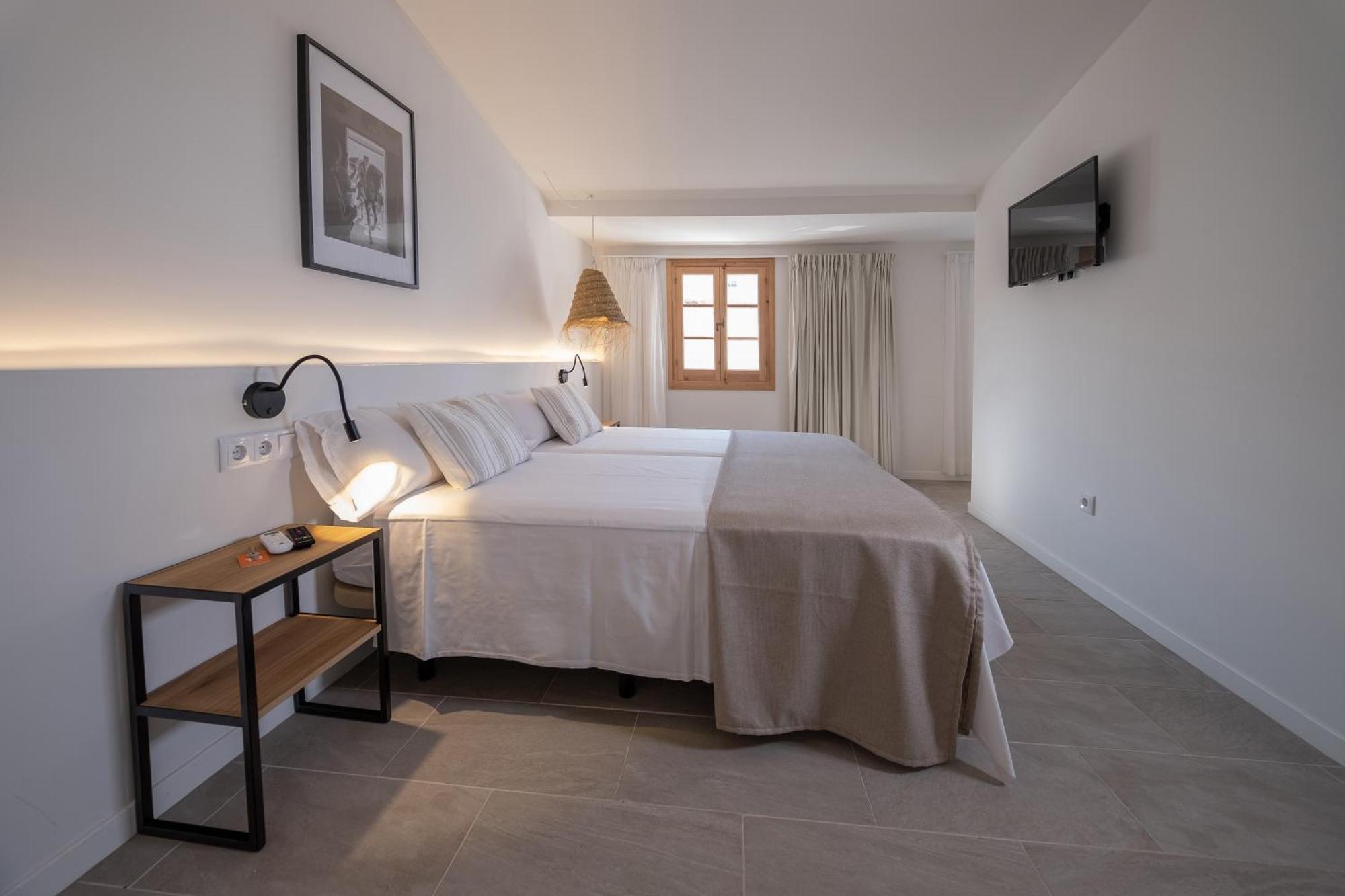 Tres Tocs Hotel Ciutadella  Eksteriør billede