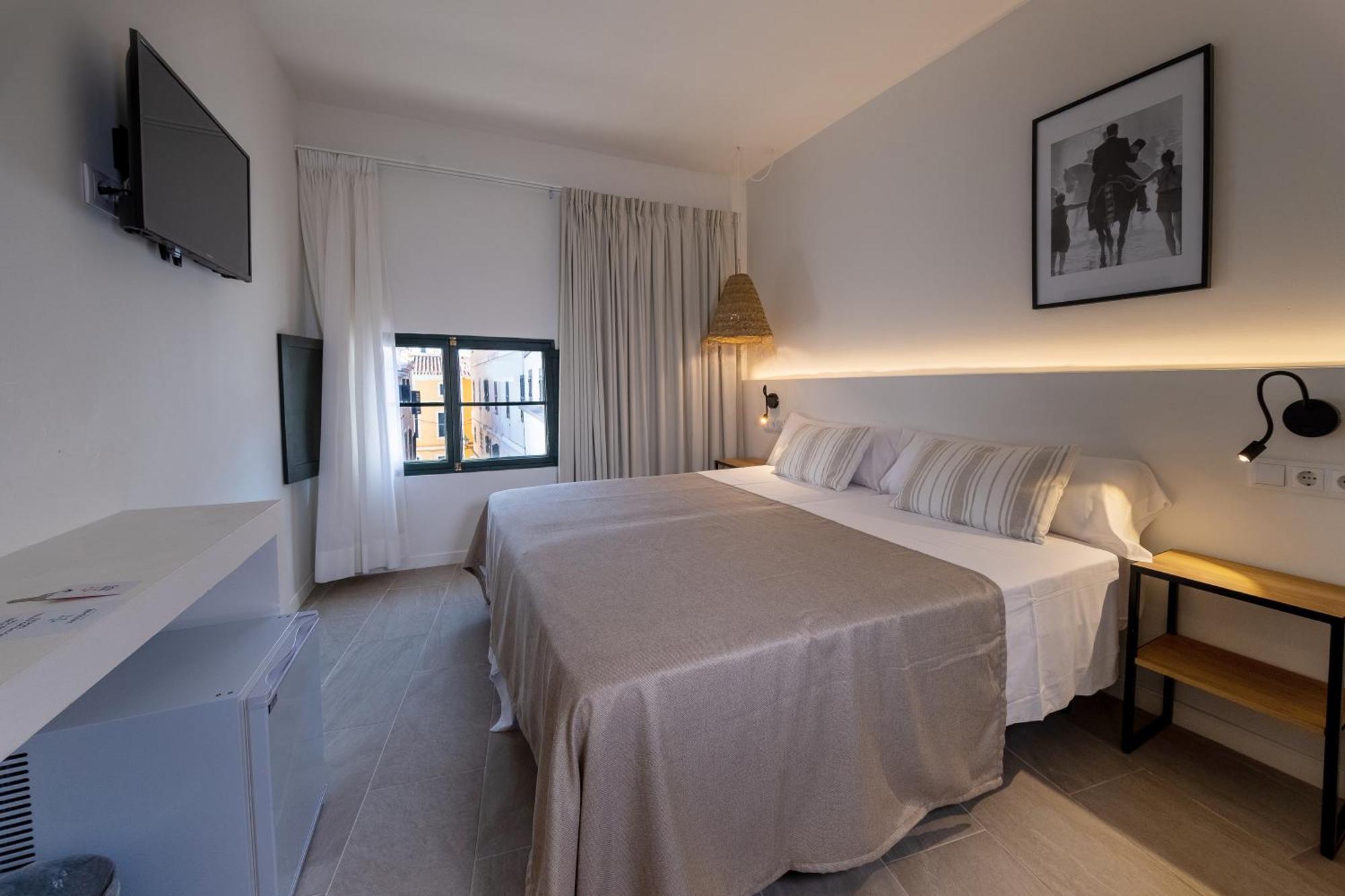 Tres Tocs Hotel Ciutadella  Eksteriør billede