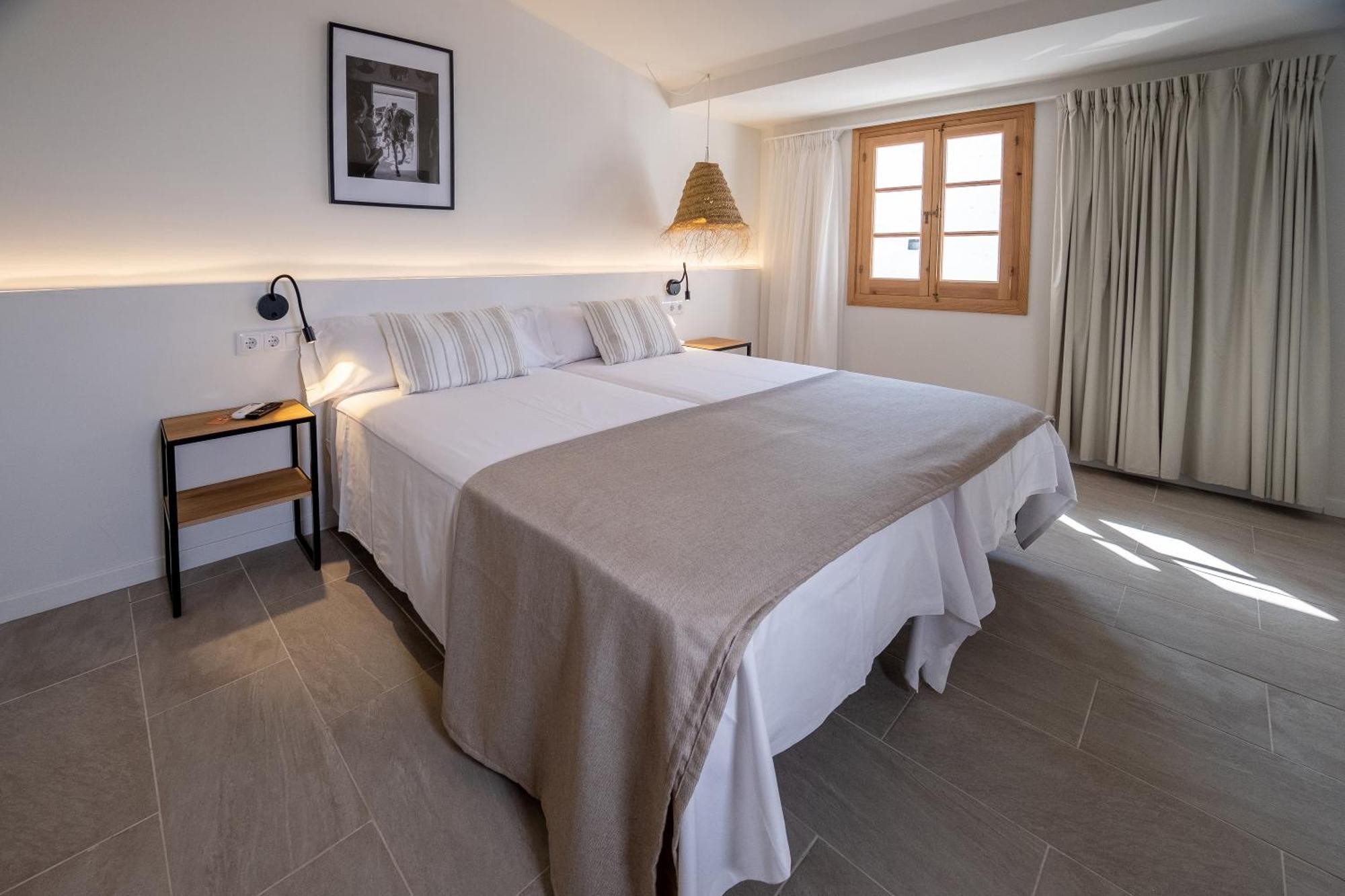 Tres Tocs Hotel Ciutadella  Eksteriør billede